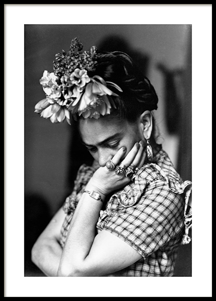 Artist, Frida Kahlo Poster in de groep Posters / Zwart wit bij Desenio AB (11968)