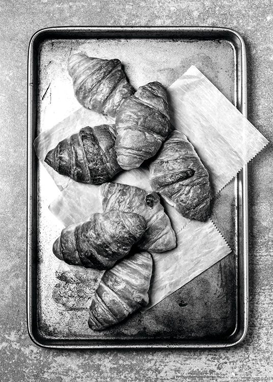 Croissants On Tray Poster / Zwart wit bij Desenio AB (11273)