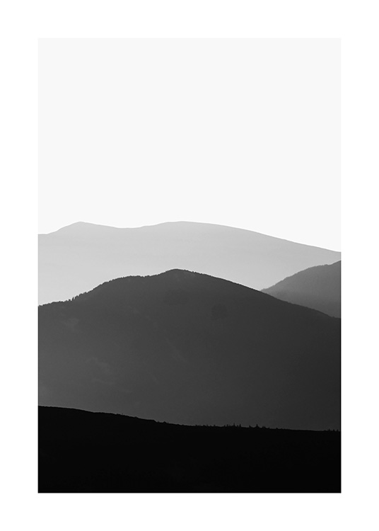  - Zwart-wit foto van de bergketen Karpaten 