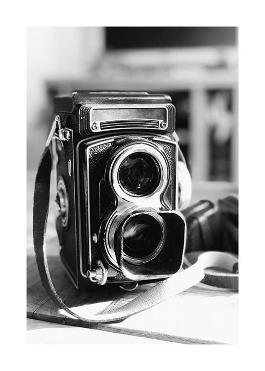  - Zwart-witfoto van een oude retro camera