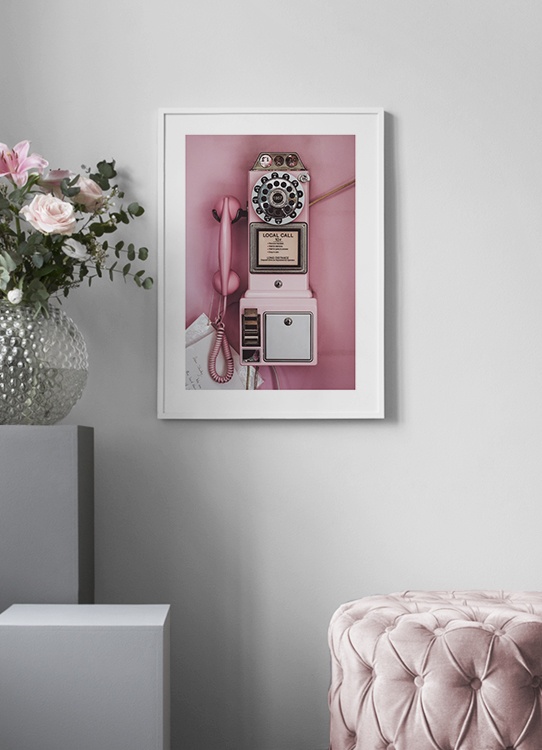 wees gegroet Graag gedaan constant Pink Pay Phone Poster - Vintage roze telefoon - desenio.nl