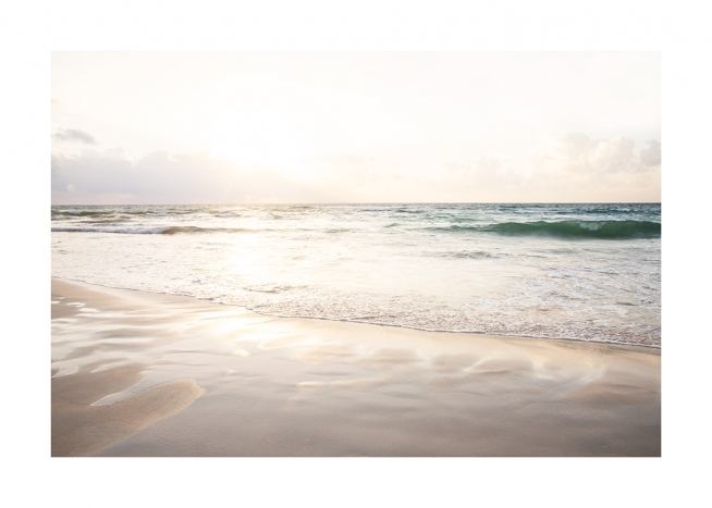  – Foto van een oceaan en strand tijdens zonsondergang