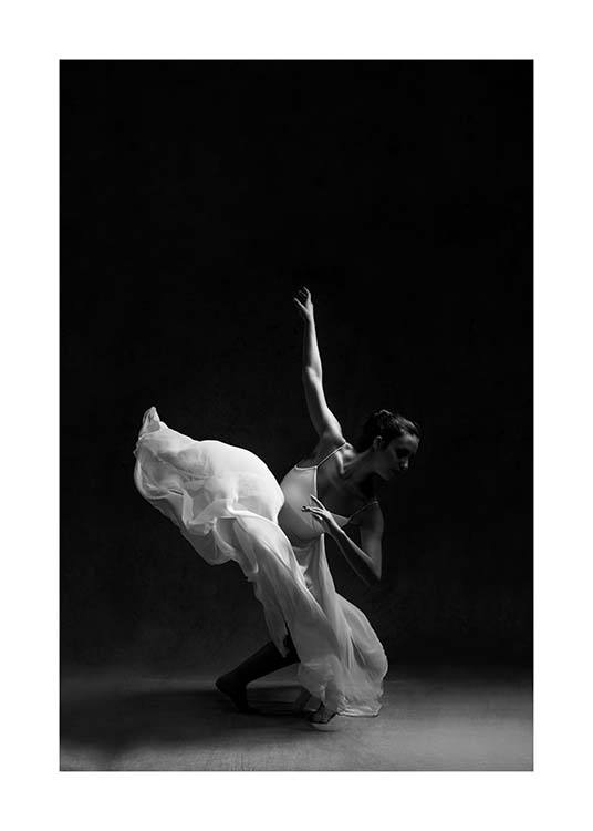 Ballerina Dancer No2 Poster / Zwart wit bij Desenio AB (3806)