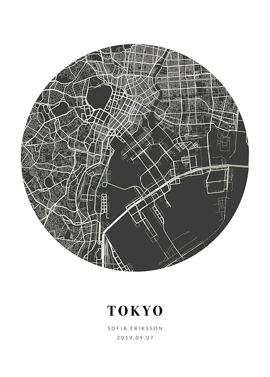  – Zwarte en witte stadsplattegrond in de vorm van een cirkel met tekst aan de onderkant
