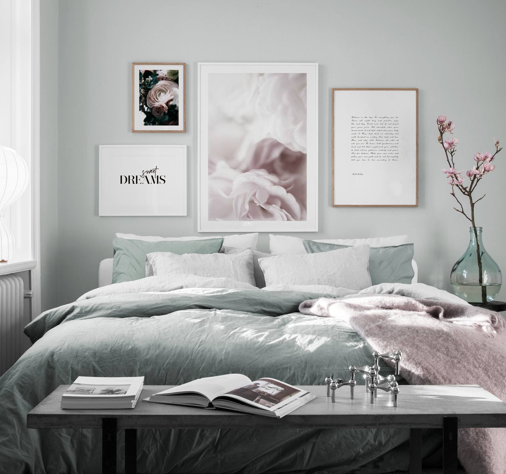 Posters met bloemen en typografische kunst